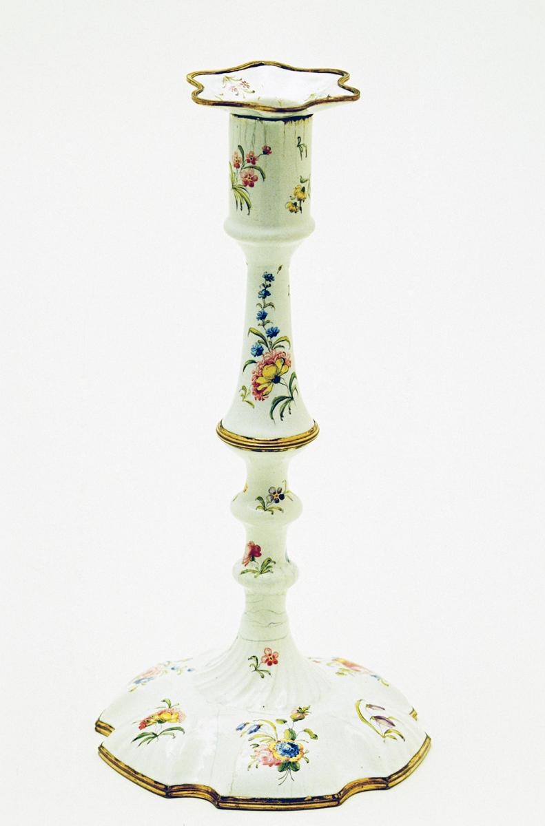 1961.0920.001 A, B Candlestick