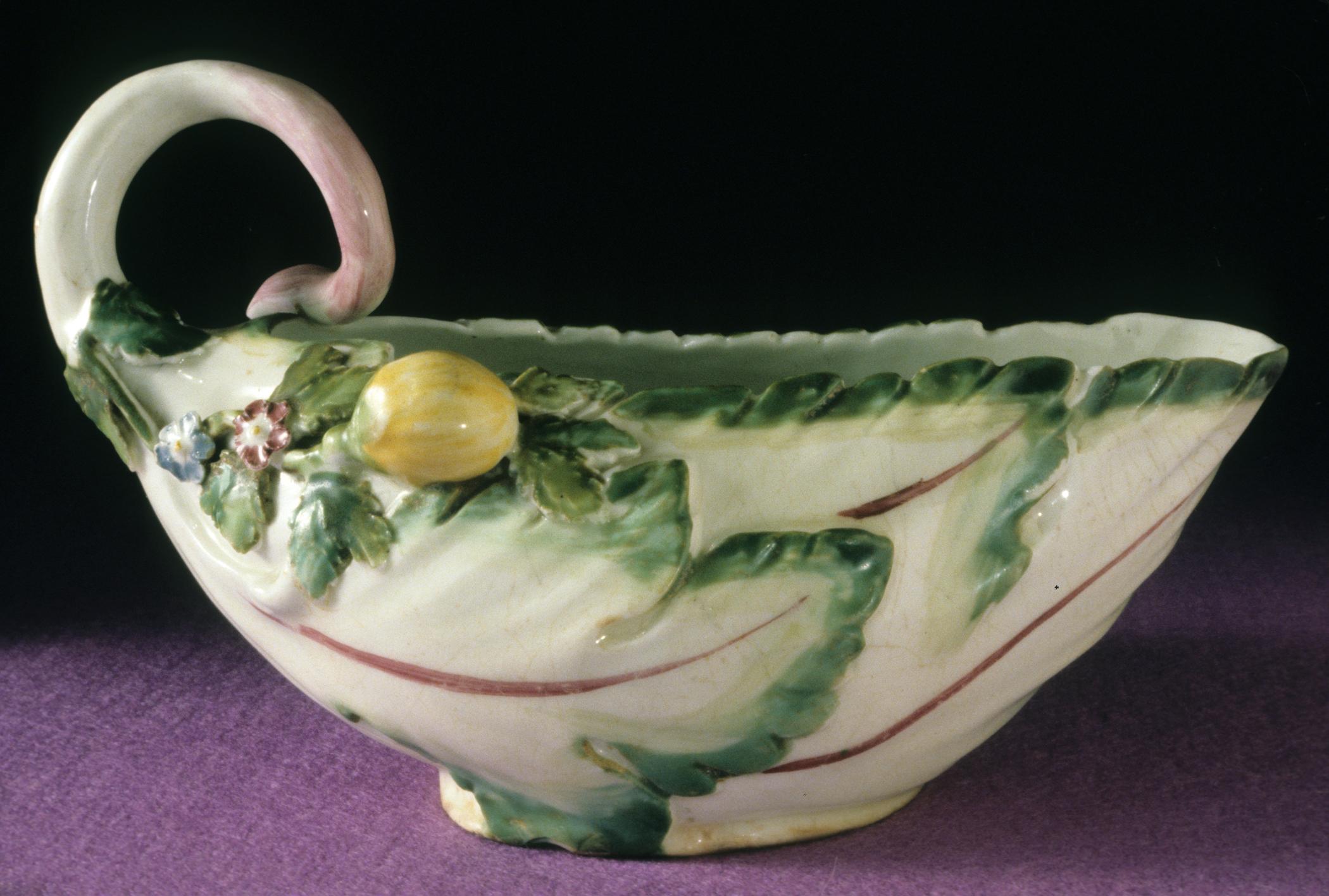 1961.0927 Possibly Chelsea porcelain sauceboat (side 2)