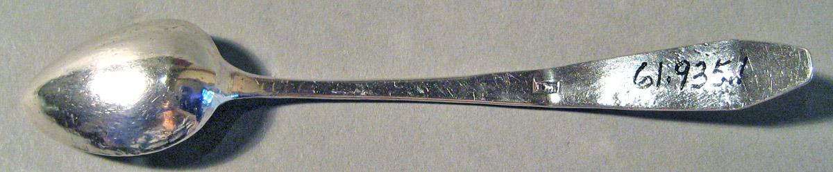 1961.0935.001 Silver Spoon underside