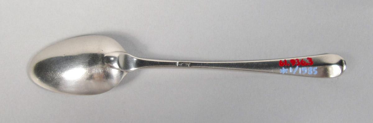 1961.0936.003 Silver Spoon underside