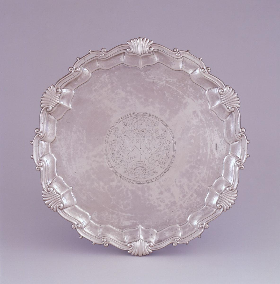 1961.0938 Salver overall