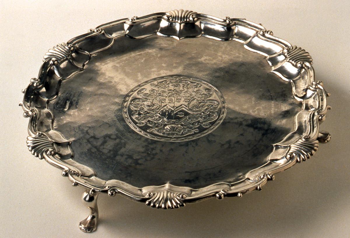 1961.0938 Salver