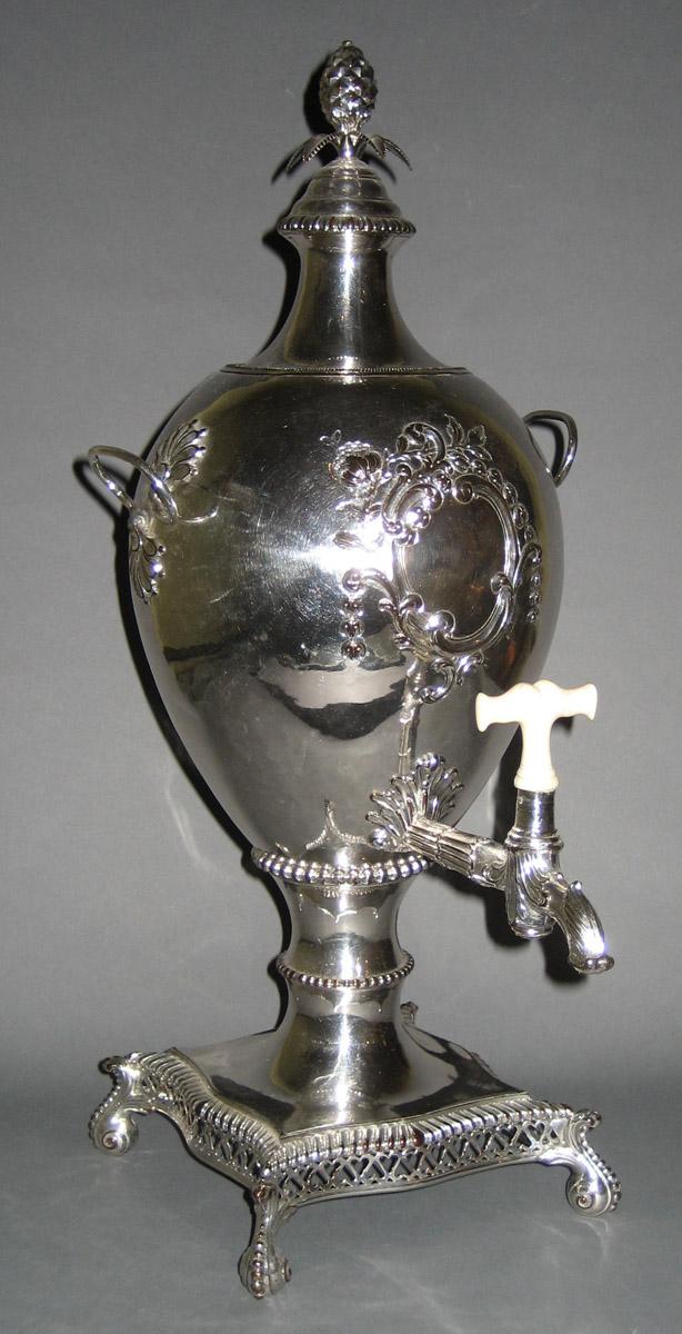 1961.0939 A-C Urn