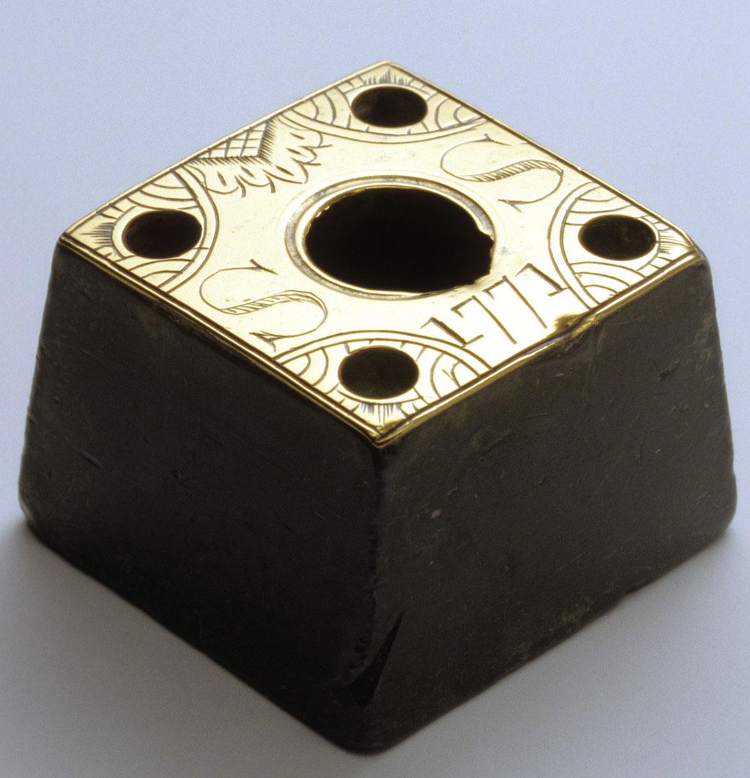 1961.0941 Inkwell