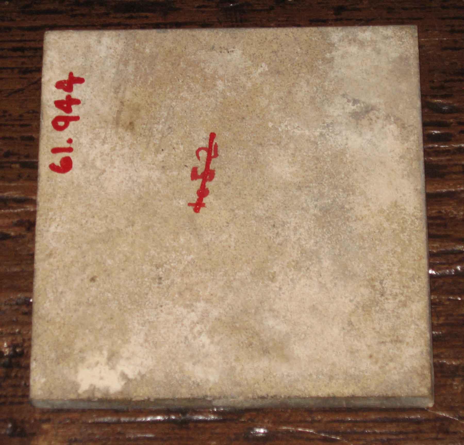 1961.0944 Delft tile (back)