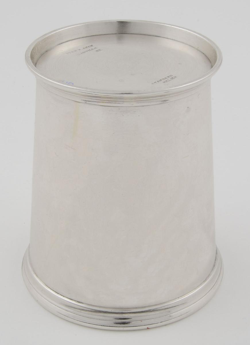1961.0958.001 Beaker, View 2
