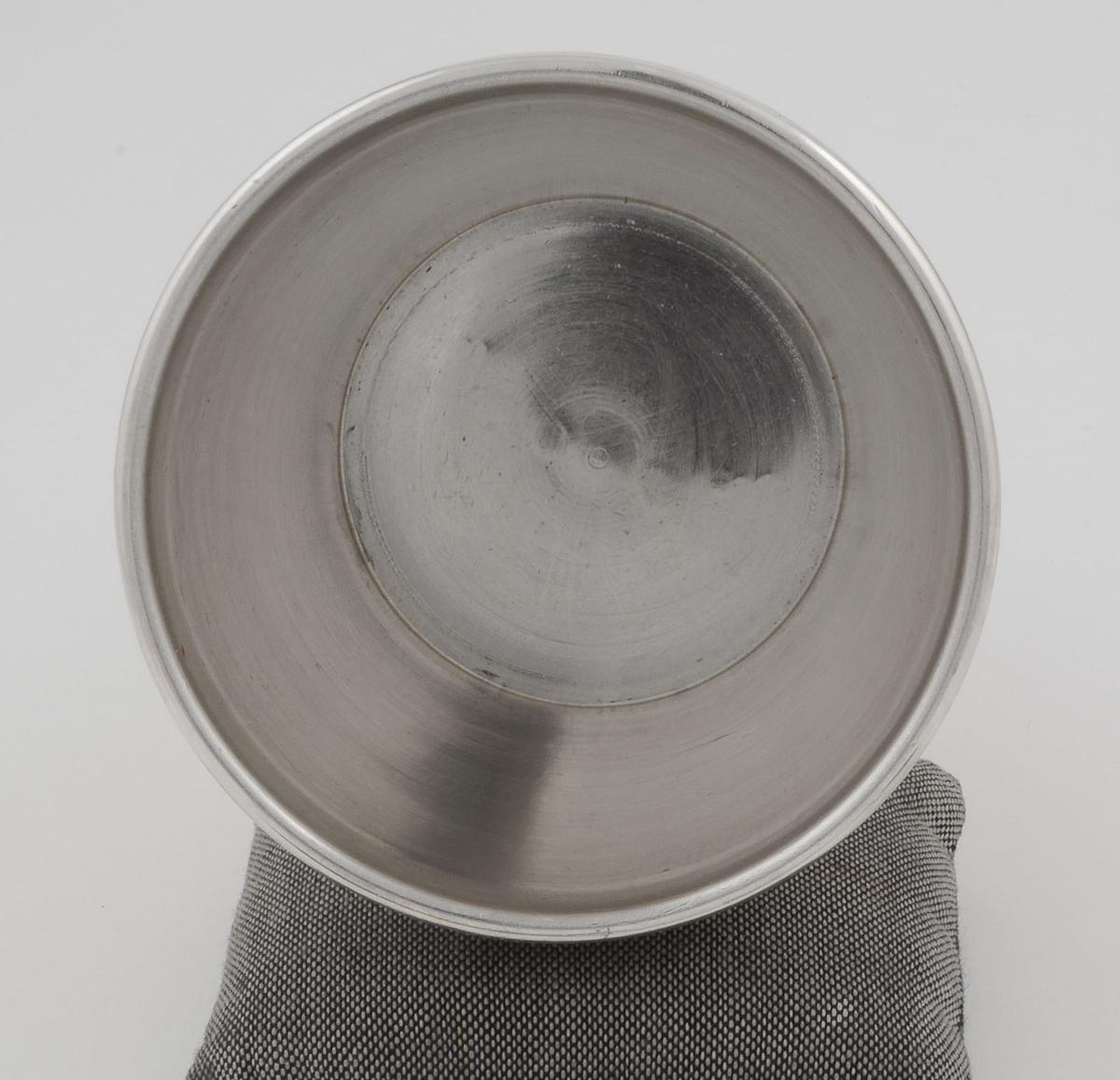 1961.0958.003 Beaker, View 3