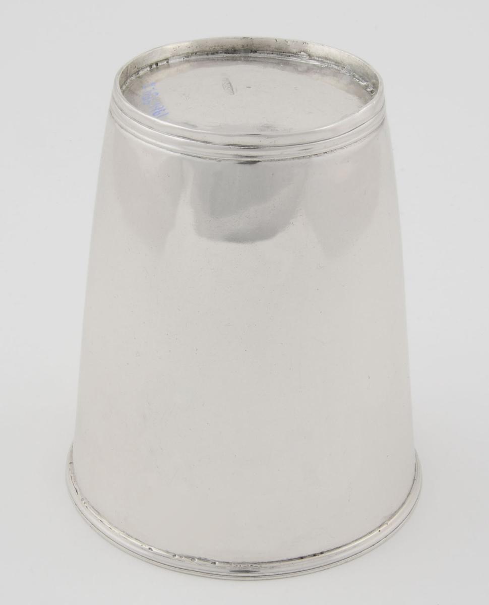 1961.0959.002 Beaker, View 2