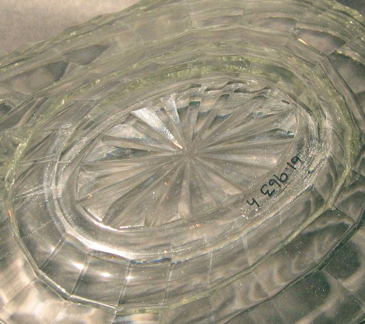 1961.0963 H Glass dish (underside)