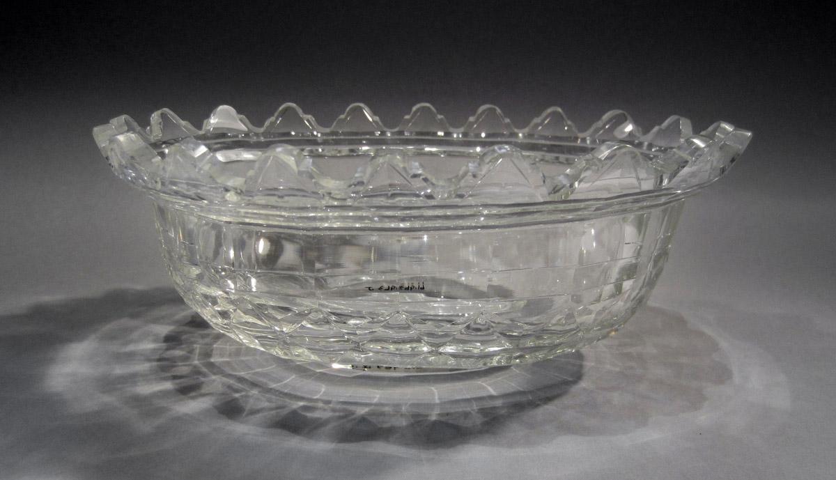 1961.0963 J Epergne dish