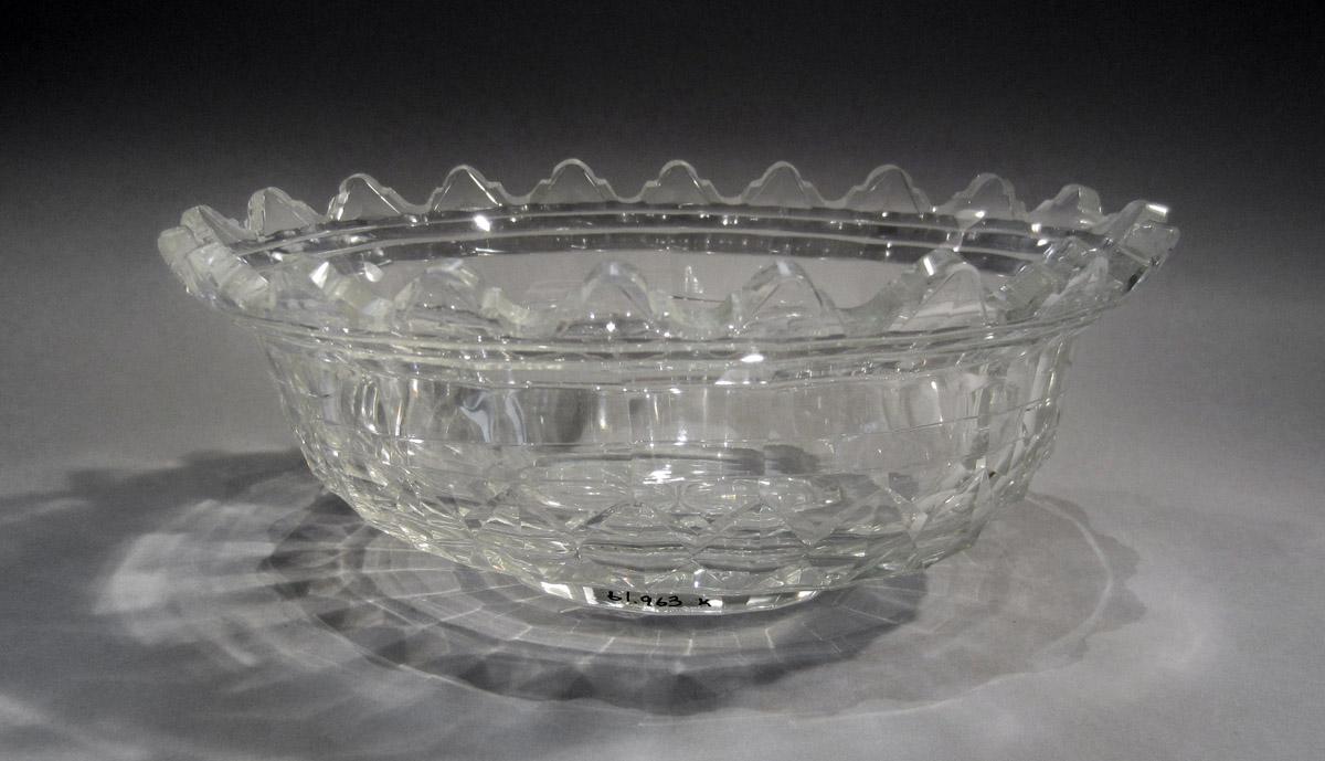 1961.0963 K Epergne dish
