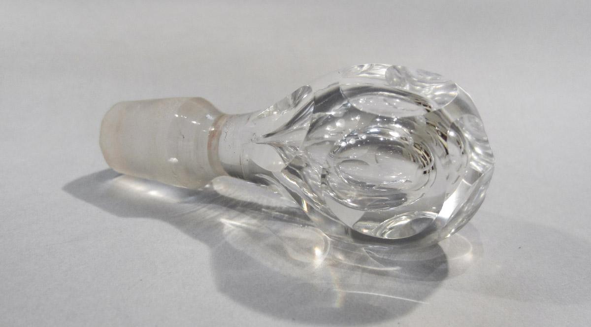 1961.0963 M Epergne bottle, stopper