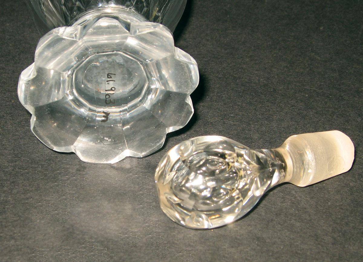 1961.0963 M Glass cruet bottle and stopper (detail)