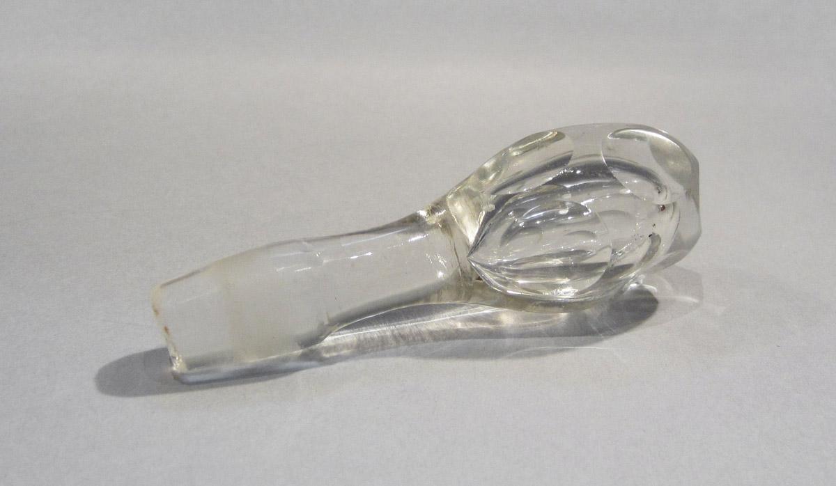 1961.0963 O Epergne bottle, stopper