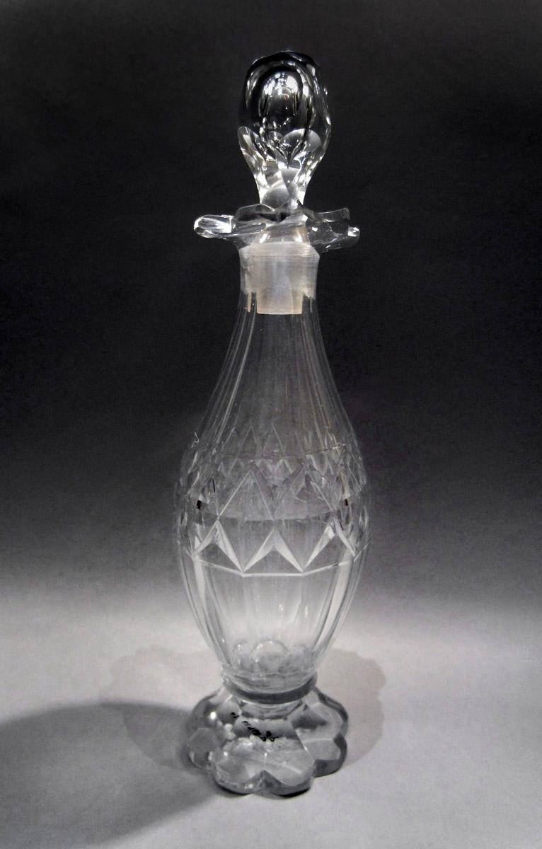 1961.0963 P Epergne bottle