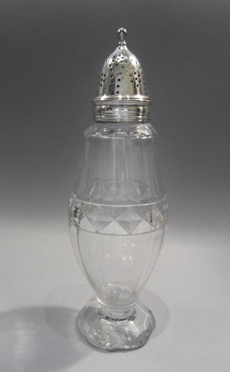 1961.0963 S Epergne caster