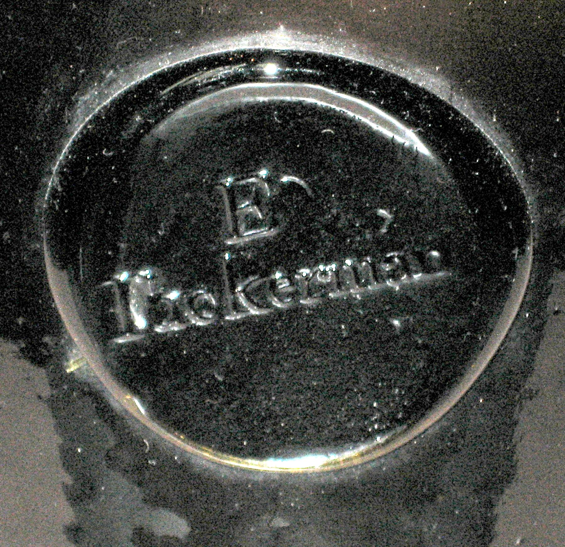 1961.0966.001 Wine bottle (seal detail)