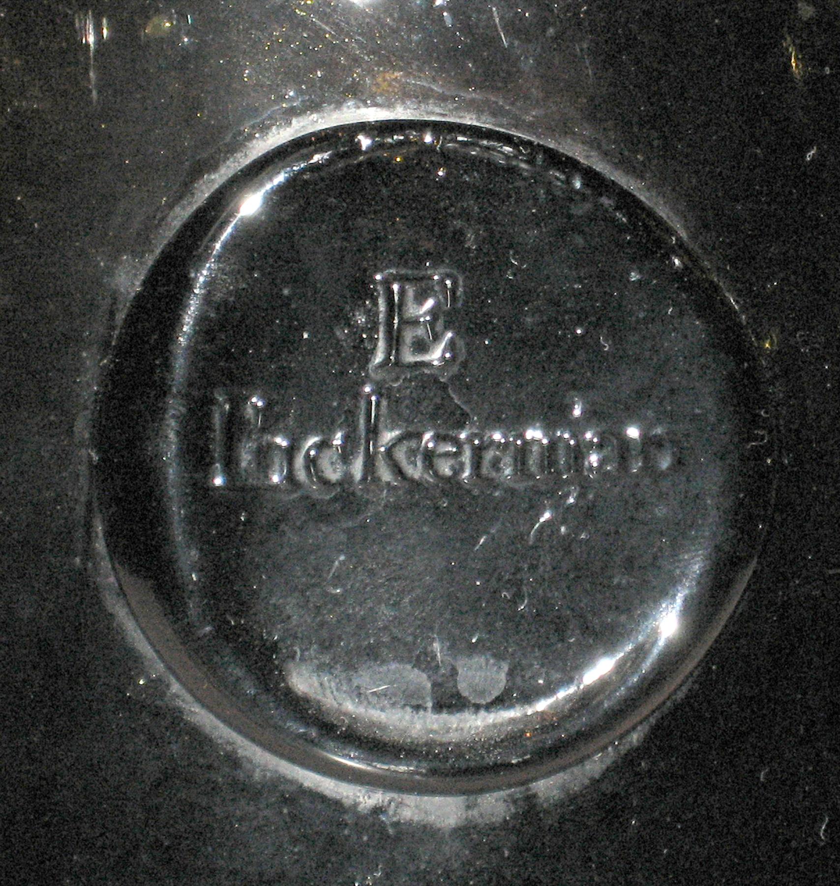 1961.0966.002 Wine bottle (seal detail)