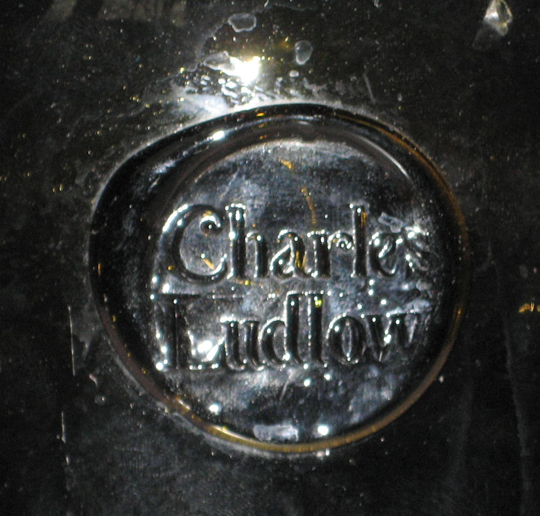 1961.0967.002 Wine bottle (seal detail)