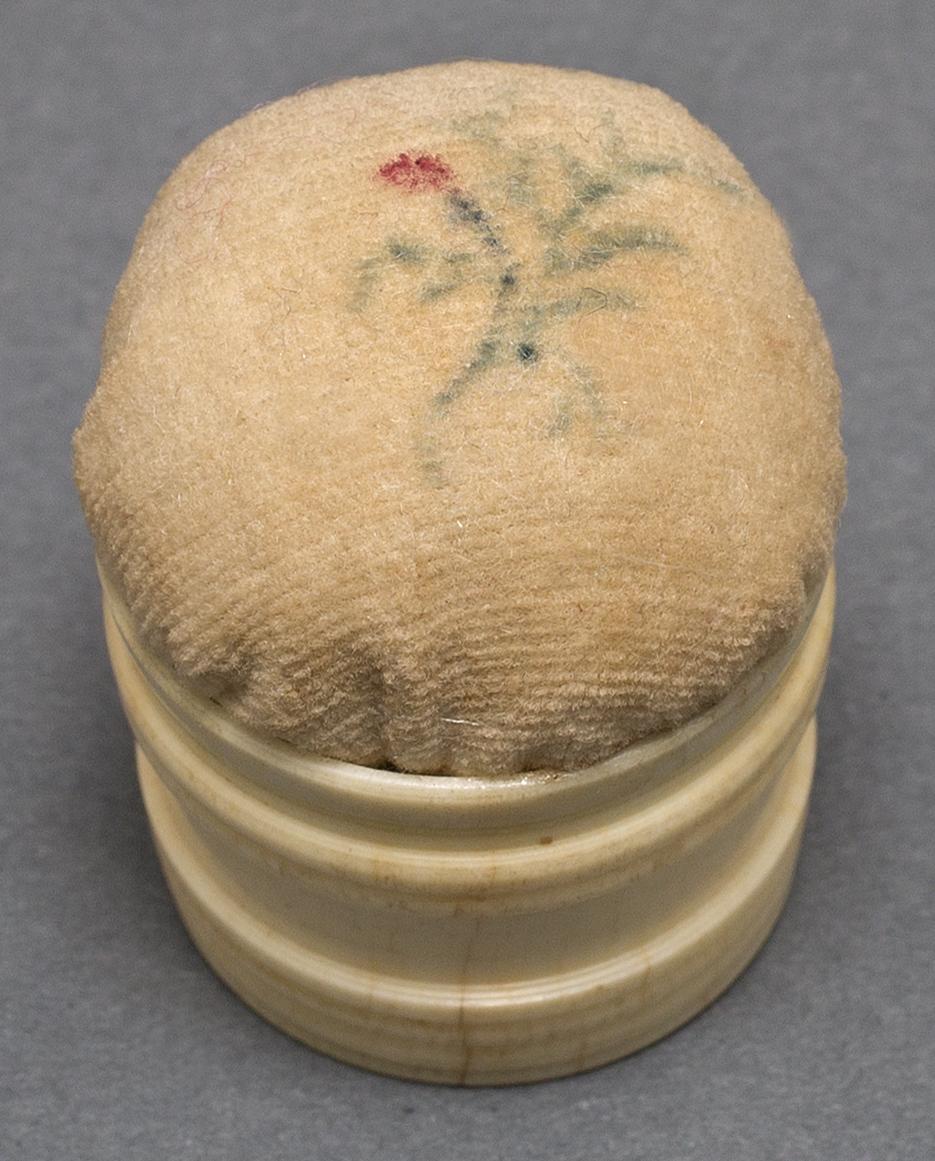 1961.1026 B Pincushion