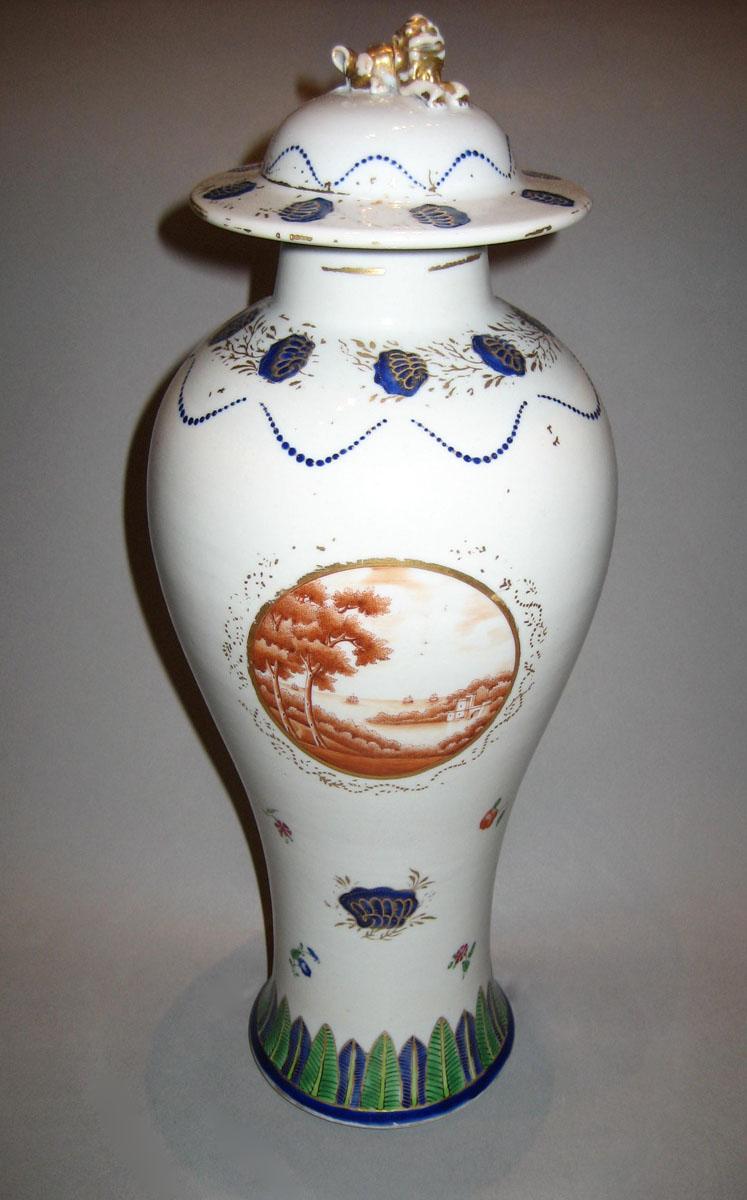 1961.1032.002 Vase view1