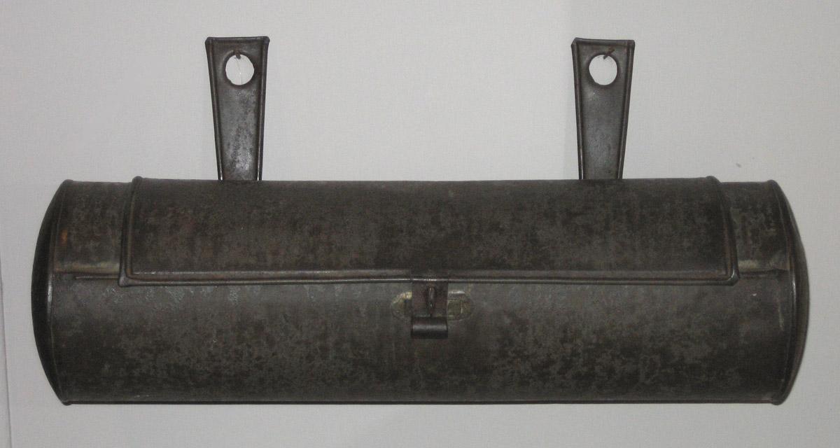 1955.0048.081 Box