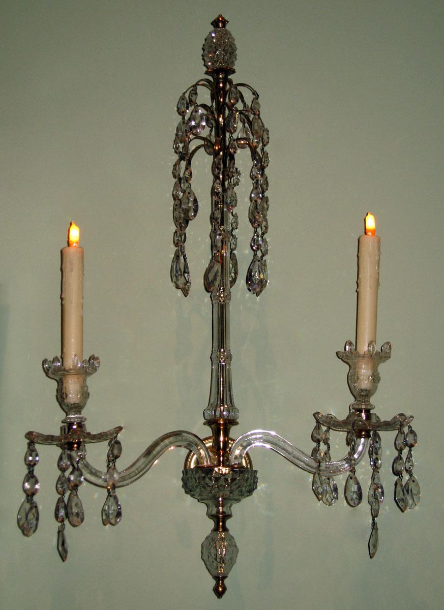 1961.1056.002 Glass and brass candlestick
