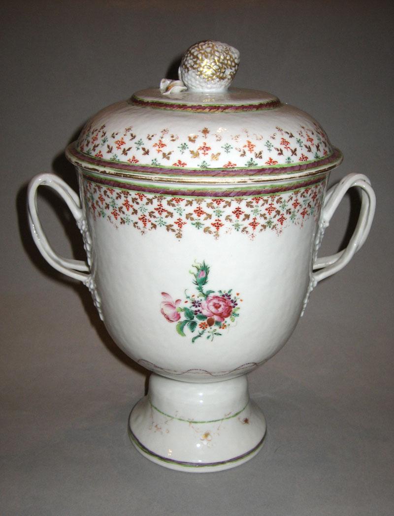1961.1065.001 Urn