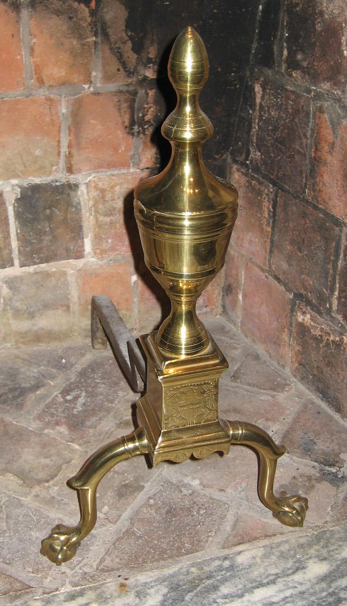 1961.1075.001 Andiron