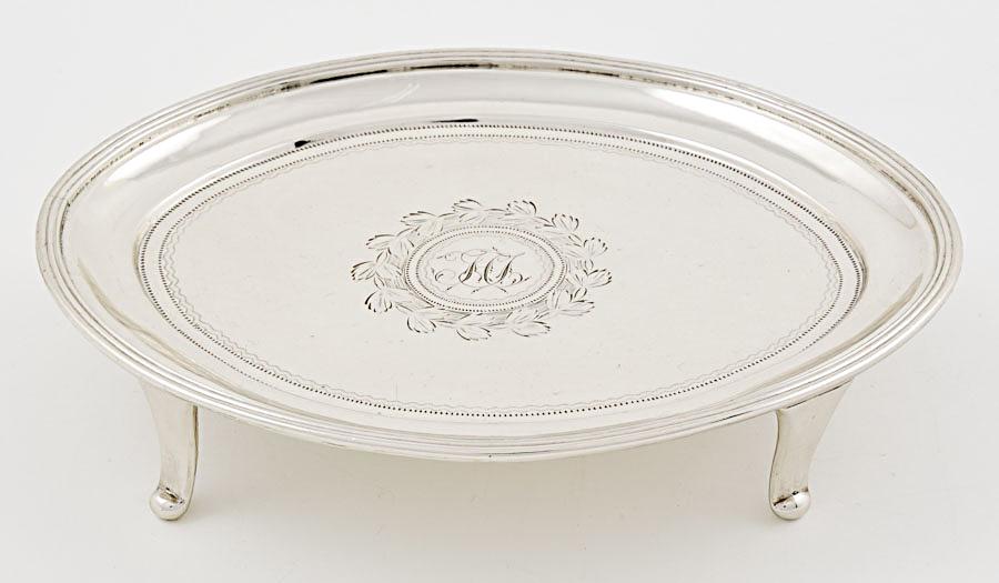 1961.1091 Teapot Stand