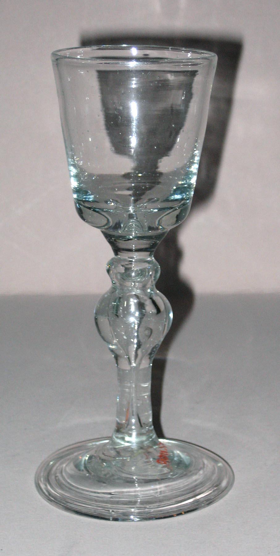 1961.1100 Wine glass