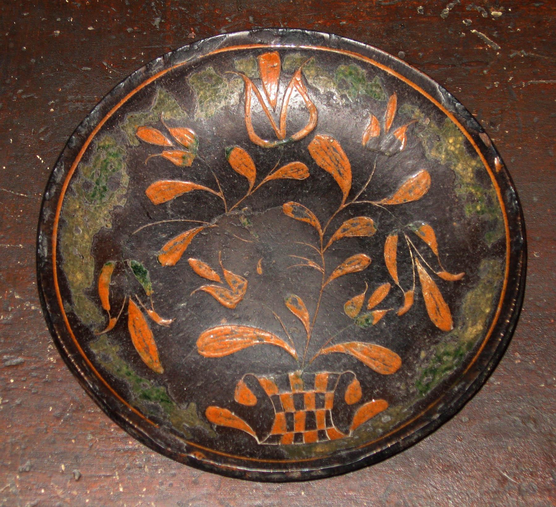 1961.1136 PA sgraffito slipware dish