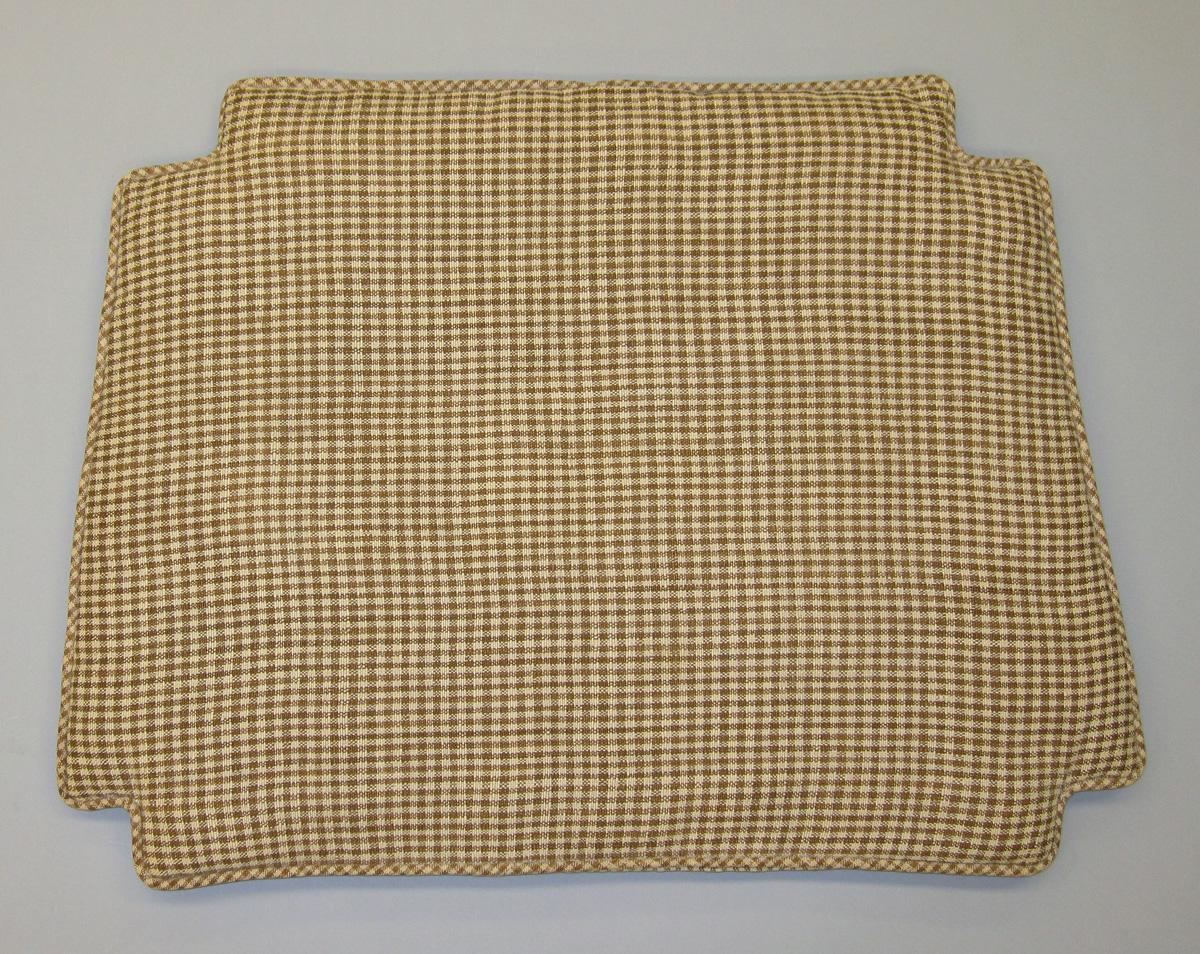 1969.4530 Cushion, Chair pad view 1