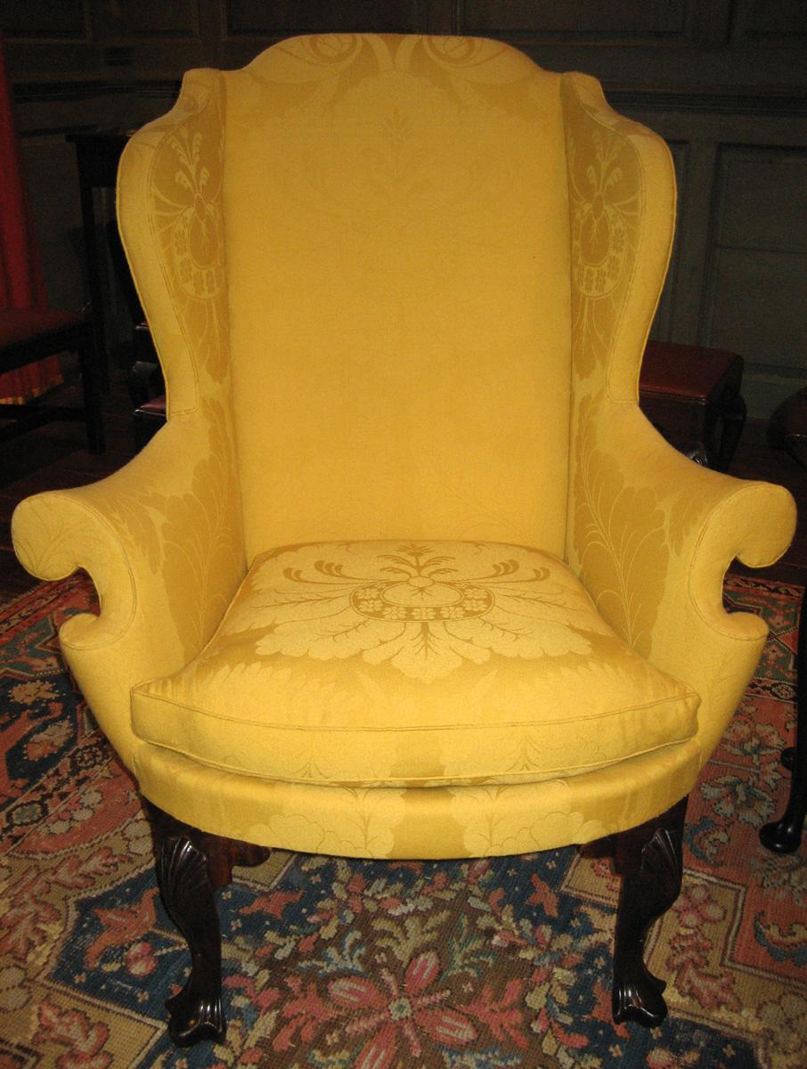 1961.1192 Easy chair, view 2