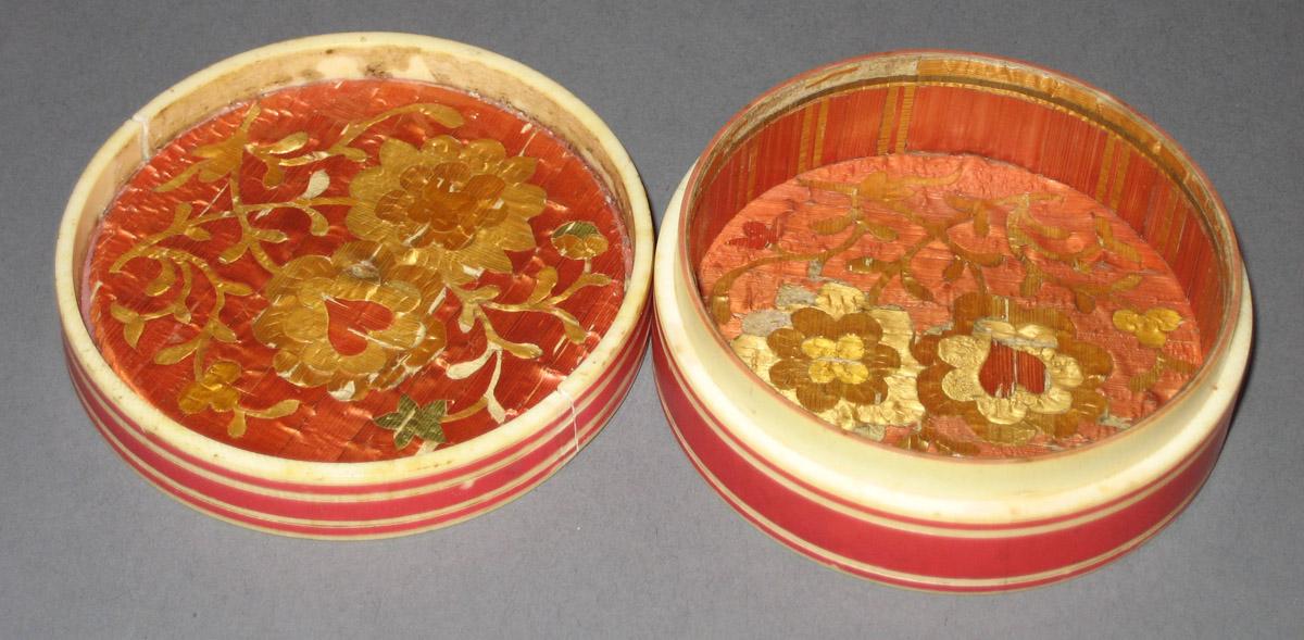 1961.1216 Box (detail)