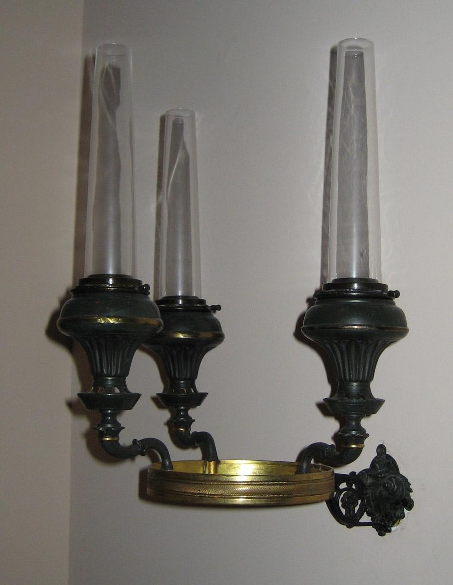 1961.1225.003 Sconce