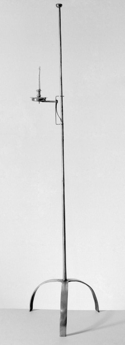 1961.1301 Candlestand