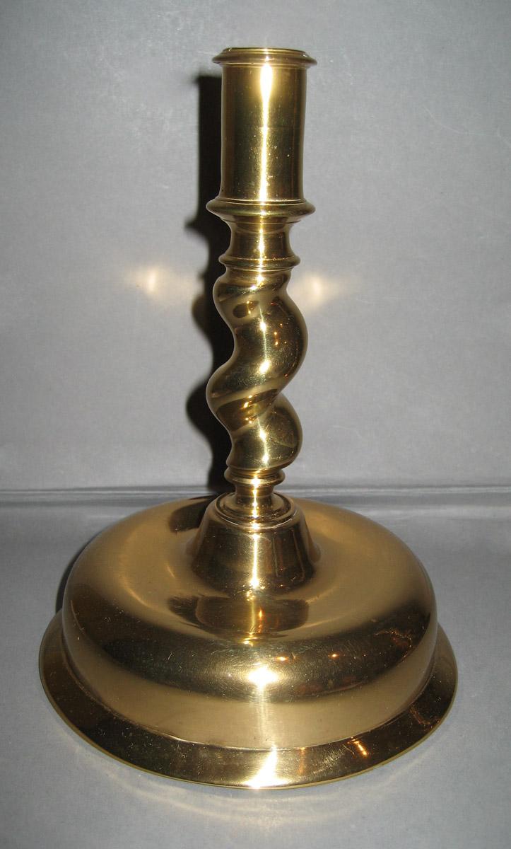 1961.1309 Candlestick