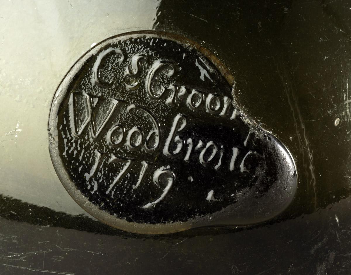 1961.1332 Wine bottle (seal)