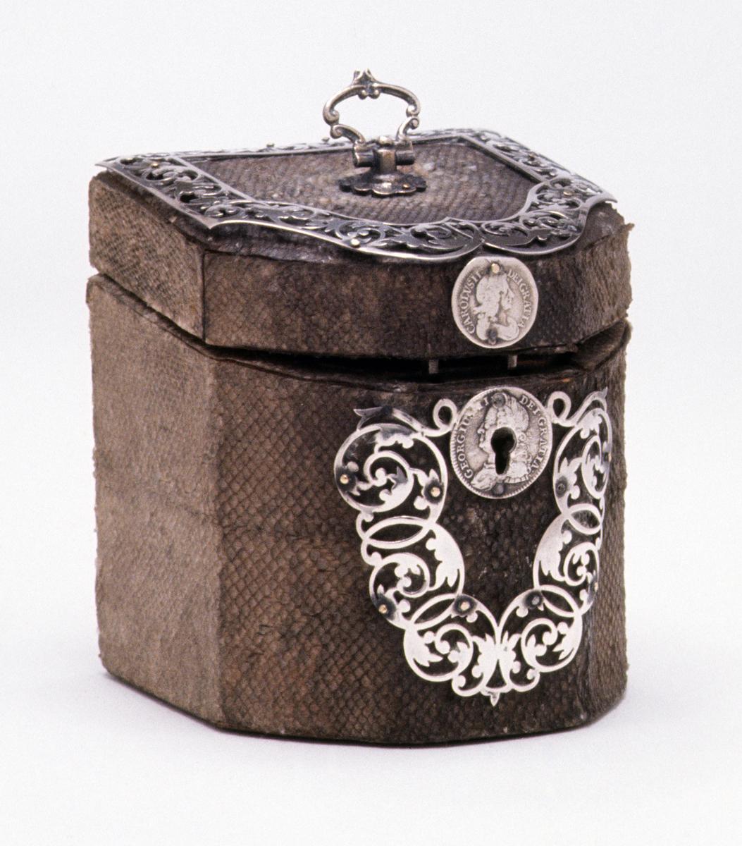 1961.1336 Tea Caddy