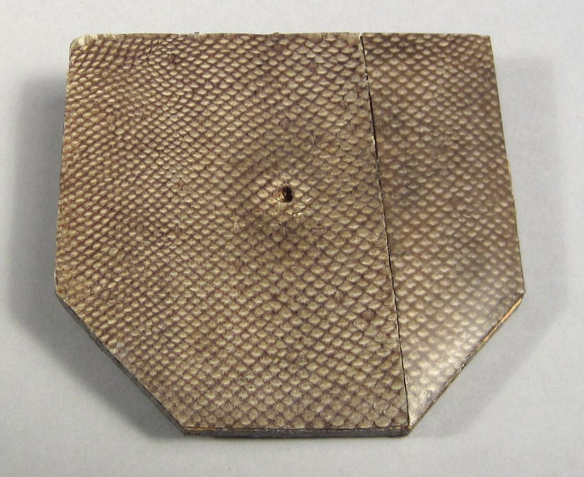 1961.1336 Tea Caddy interior lid underside