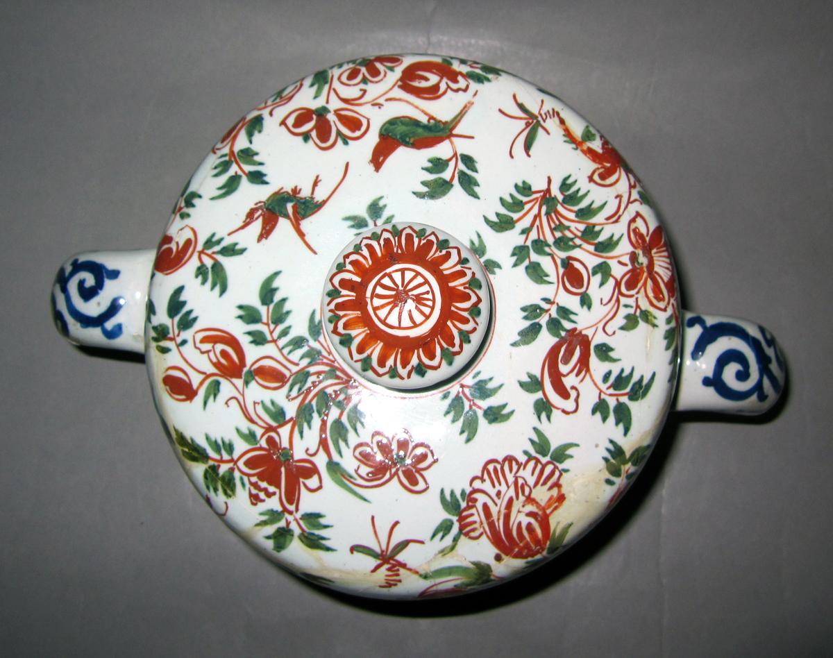 1961.1341 A,B Delft jar top