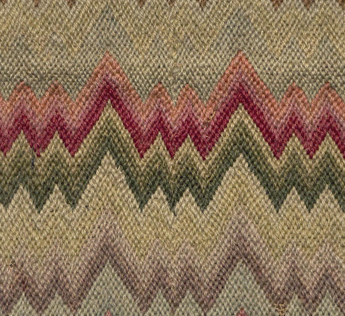 1961.1356 Pocketbook, Pattern Detail