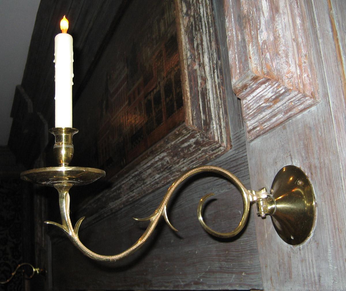 1961.1358.002 Sconce