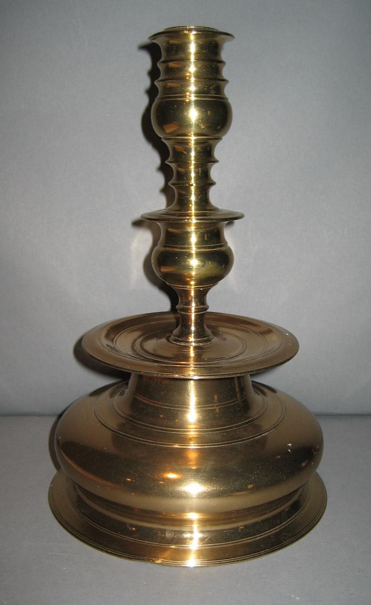 1961.1364 Candlestick