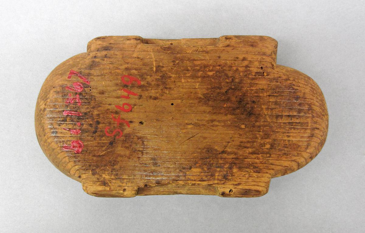 1961.1367, Butter mold, side 2