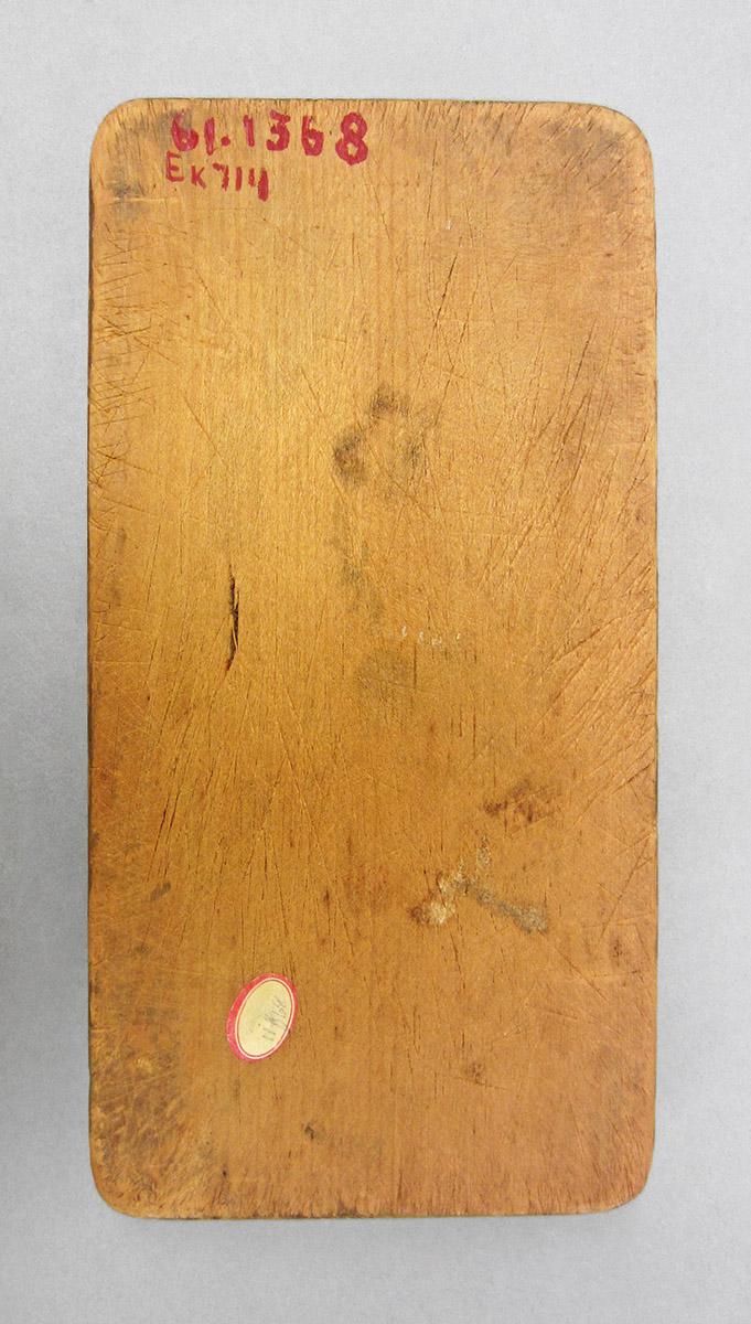 1961.1368, Butter mold, side 2