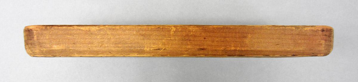 1961.1368, Butter mold, edge