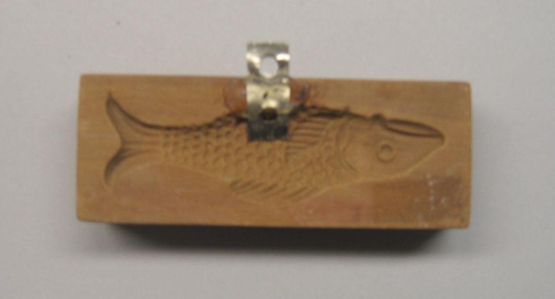 1961.1399 sugar mold reverse