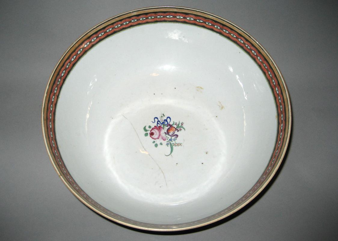1961.1421.002 Punch bowl upper